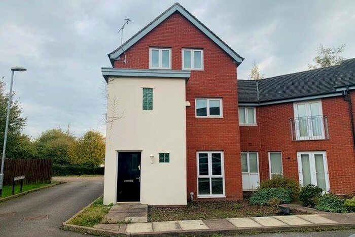 4 Bedroom Property To Rent In Woodbank View, Stoke-On-Trent, ST6