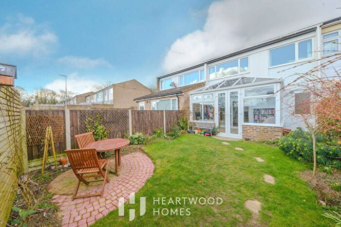 3 Bedroom Terraced House For Sale In Windmill Avenue, St. Albans, AL4