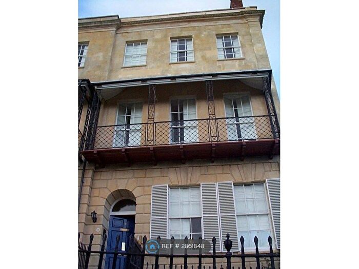 1 Bedroom Flat To Rent In Harley Place, Bristol, BS8