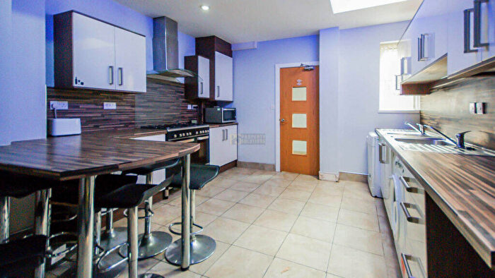 1 Bedroom Terraced House To Rent In Bournbrook Road, Selly Oak, Birmingham, B29