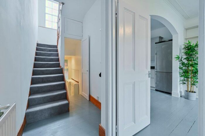 3 Bedroom Property To Rent In St Leonards Square, Kentish Town, London, NW5