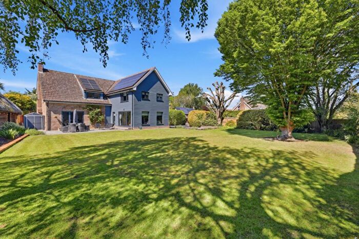 5 Bedroom Detached House For Sale In Orchard Close, Risby, IP28