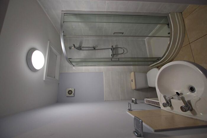 2 Bedroom Apartment To Rent In Centurion Apartments, Sheffield, S9