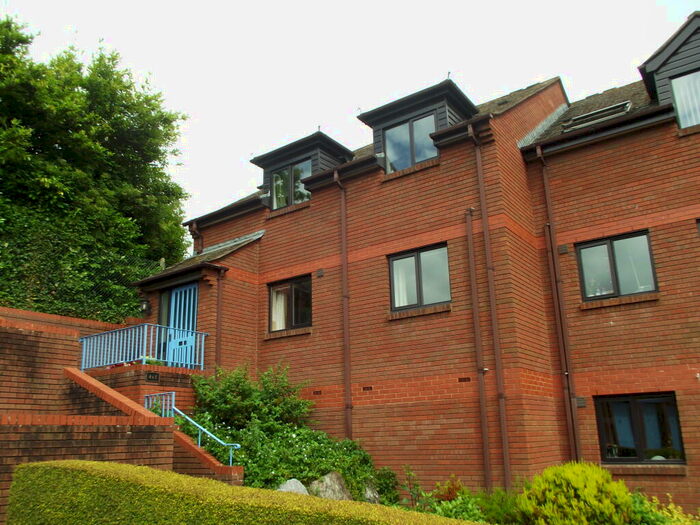 2 Bedroom Apartment To Rent In Trews Weir Reach, Exeter, EX2