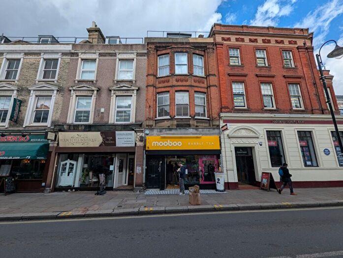 2 Bedroom Apartment For Sale In Flat, Westow Hill, London, SE19