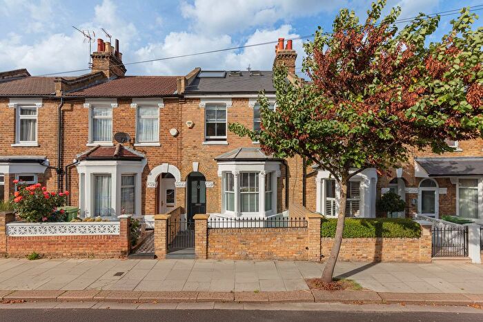 3 Bedroom Terraced House For Sale In Goodrich Road, London, SE22