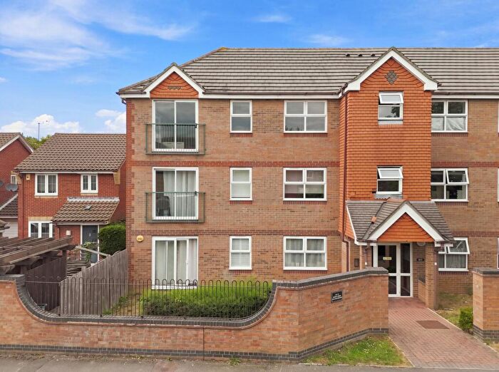 2 Bedroom Apartment To Rent In Dudley Close, Chafford Hundred, Grays, RM16