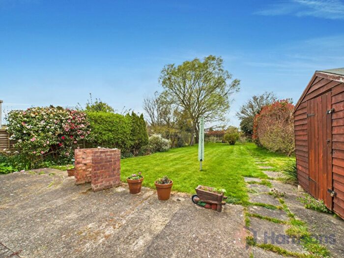 3 Bedroom Semi-Detached House For Sale In Fox Hill, Bapchild, Sittingbourne, Kent, ME9