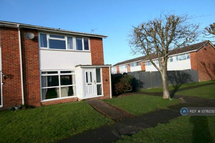 3 Bedroom End Of Terrace House To Rent In Ashtree Walk, High Wycombe, HP15