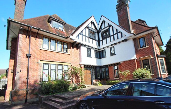 2 Bedroom Apartment To Rent In Frithwood Avenue, Northwood, Middlesex, HA6