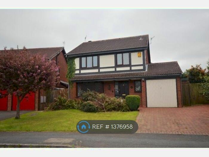 4 Bedroom Detached House To Rent In Mickleborough Way, Nottingham, NG2