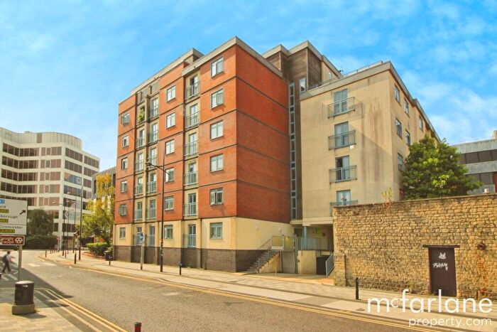 1 Bedroom Apartment To Rent In Wellington Street, Swindon, SN1