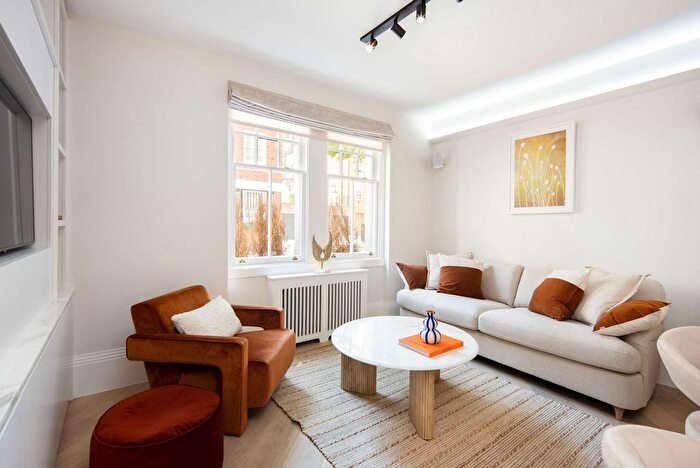 2 Bedroom Flat To Rent In Mayfair, W1K