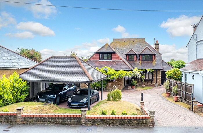 4 Bedroom Detached House For Sale In Lower Rainham Road, Rainham, Gillingham, Kent, ME8