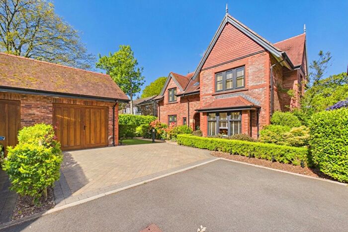 4 Bedroom Detached House For Sale In The Avenue, Stainburn, CA14