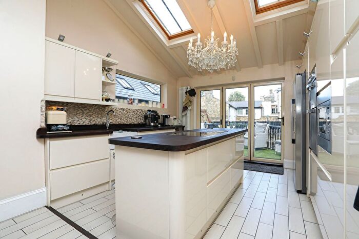 7 Bedroom Semi-Detached House For Sale In Elms Avenue, Ramsgate, CT11