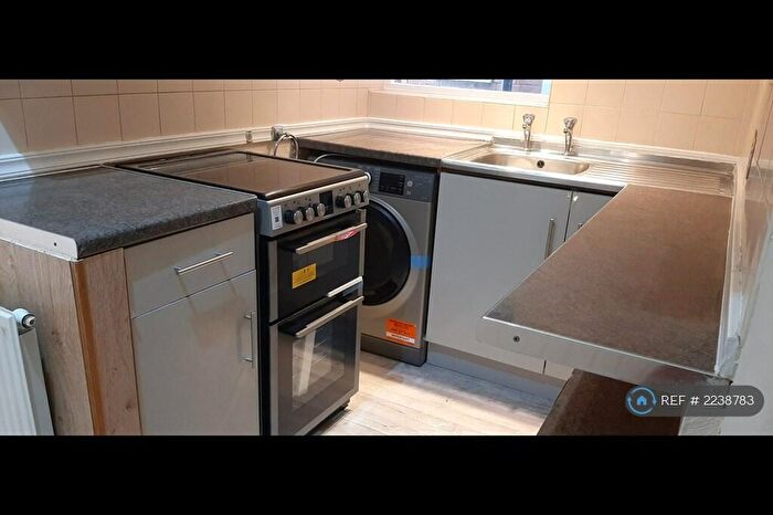 1 Bedroom Flat To Rent In Craven Road, Newbury, RG14