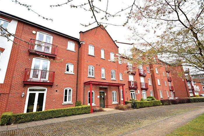 2 Bedroom Apartment For Sale In Coxhill Way, Aylesbury, HP21