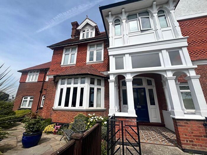 2 Bedroom Flat For Sale In The Beach, Walmer, CT14