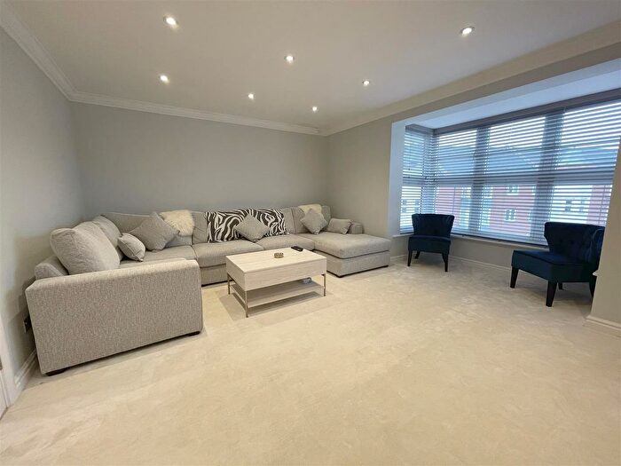 2 Bedroom Flat To Rent In Symphony Court, Edgbaston, Birmingham, B16
