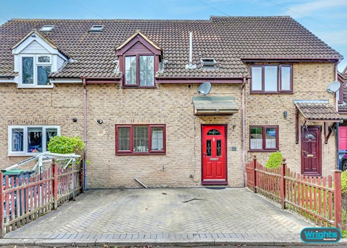 3 Bedroom Terraced House For Sale In Wyke Road, Trowbridge, BA14