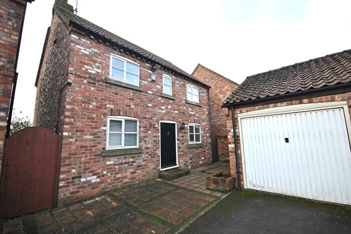 3 Bedroom Detached House To Rent In Sunderland Farm Close, Tickhill, DN11