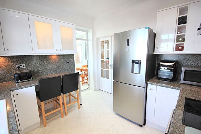 4 Bedroom Detached Bungalow For Sale In Persley Road, Bournemouth, BH10