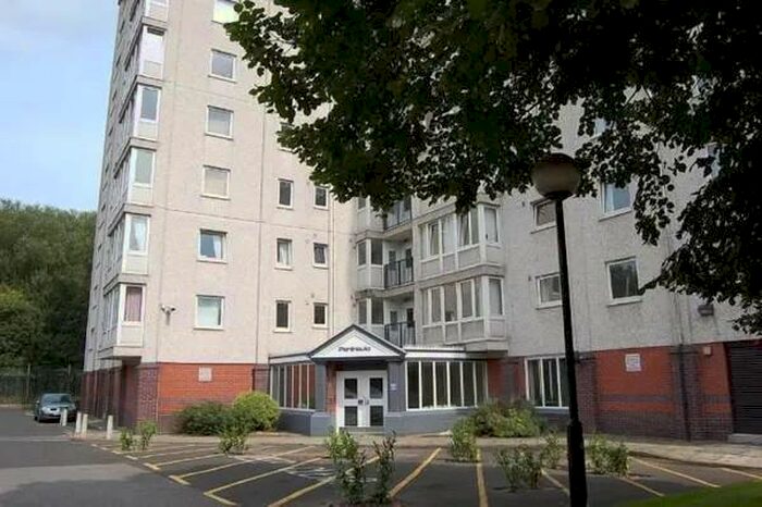 1 Bedroom Apartment To Rent In Kersal Way, Salford, M7