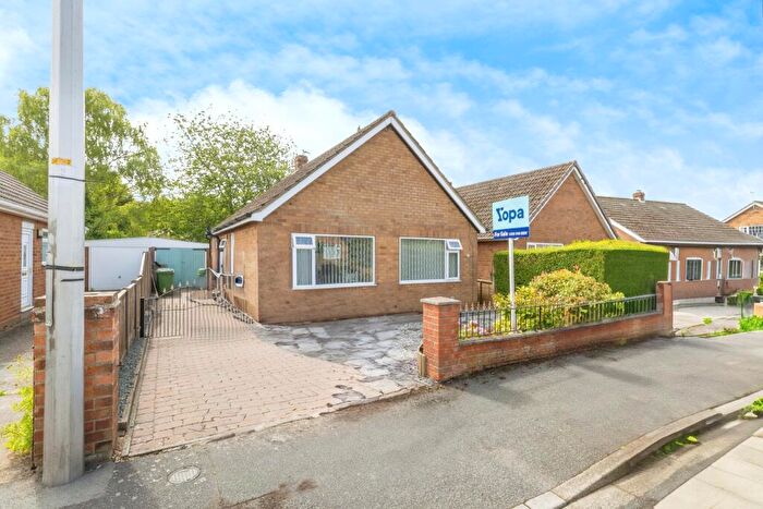 2 Bedroom Detached Bungalow For Sale In Meadowlake Crescent, Lincoln, LN6