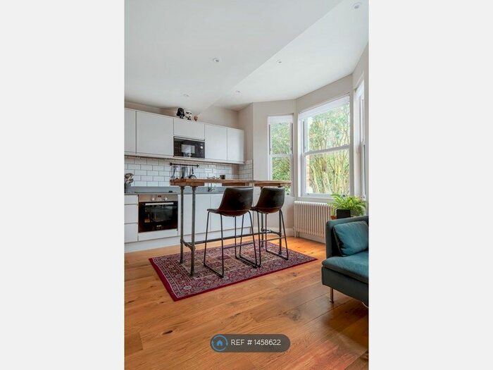 2 Bedroom Flat To Rent In London, London, W3