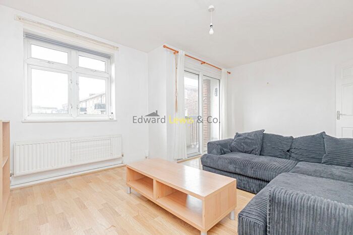 3 Bedroom Flat To Rent In Ellsworth Street, London, E2