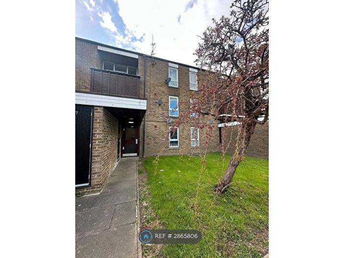 1 Bedroom Flat To Rent In Bourne Avenue, Hayes, UB3