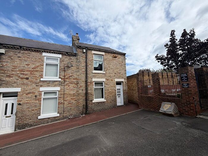 2 Bedroom End Of Terrace House For Sale In James Street, Whickham, Newcastle Upon Tyne, Tyne And Wear, NE16