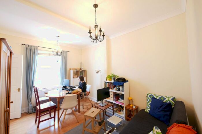 1 Bedroom Flat To Rent In Rectory Road, Stoke Newington, N16