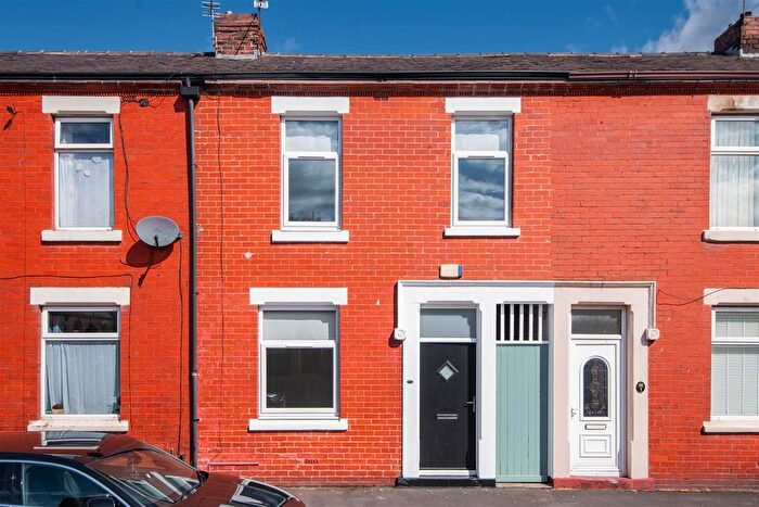 3 Bedroom Terraced House For Sale In Tennyson Road, Preston, PR1
