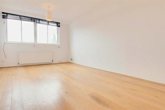 1 Bedroom Flat To Rent In Upper Richmond Road, London, SW15