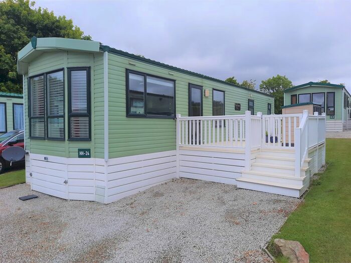 2 Bedroom Mobile/park Home For Sale In Greenbottom, Chacewater, Truro, TR4