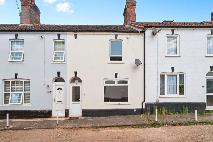 3 Bedroom Terraced House For Sale In Lichfield Street, Fakenham, NR21