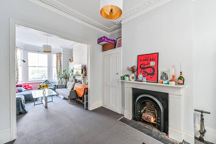 5 Bedroom House To Rent In Shelgate Road, Between The Commons, London, SW11