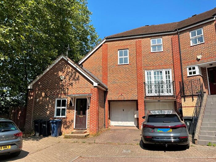 3 Bedroom End Of Terrace House To Rent In Camargue Place, Godalming, Surrey, GU7