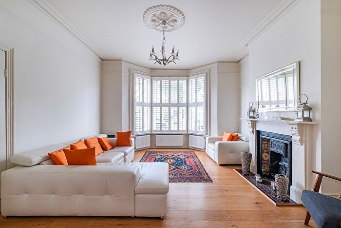 6 Bedroom Terraced House To Rent In Cloudesdale Road, London, SW17
