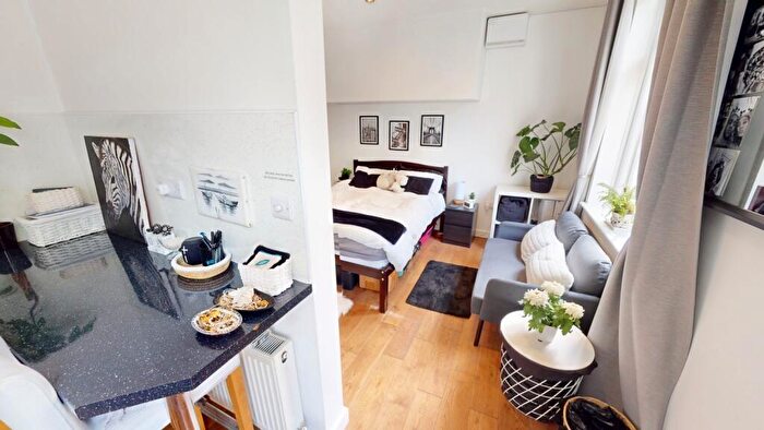 1 Bedroom House To Rent In Glasshouse Street, Nottingham, NG1