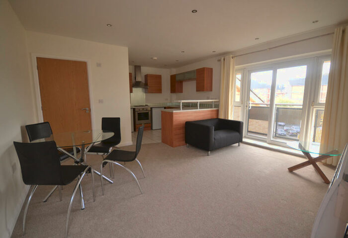 2 Bedroom Apartment To Rent In Branagh Court, Reading, Berkshire, RG30