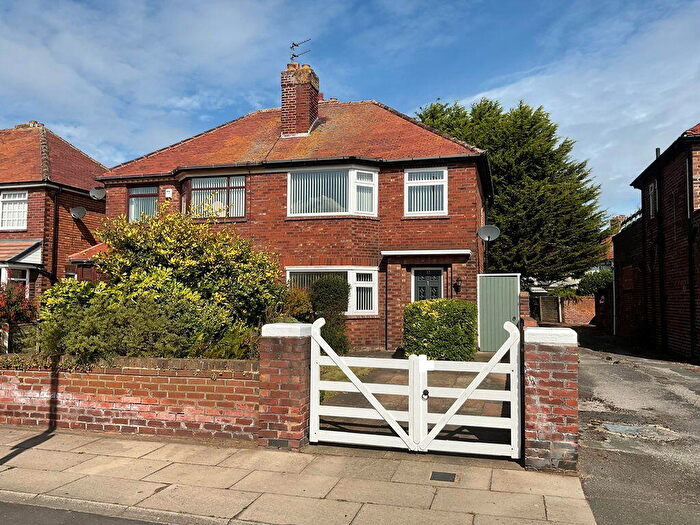 3 Bedroom Semi-Detached House For Sale In Heathfield Road, Birkdale, Southport, PR8