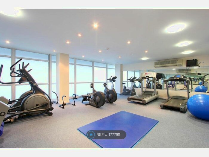 2 Bedroom Flat To Rent In Stone Court, London, E15