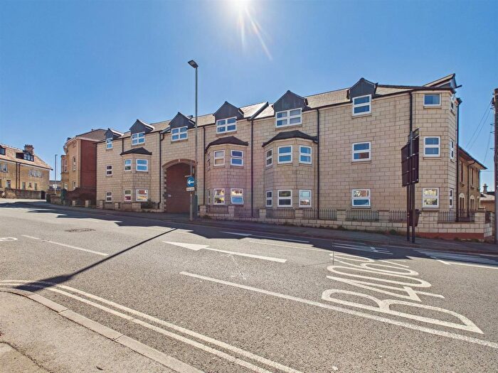 2 Bedroom Flat For Sale In A Park Lane, Chippenham, SN15