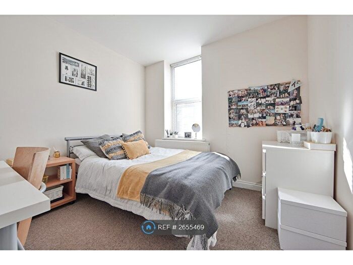 4 Bedroom Flat To Rent In Mayfair Road, Newcastle Upon Tyne, NE2