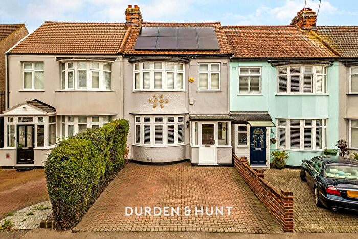 3 Bedroom Terraced House To Rent In Grenfell Avenue, Hornchurch, RM12