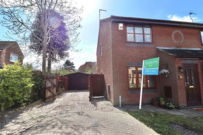 3 Bedroom Semi Detached House For Sale In Bridge Road, South Cave, HU15