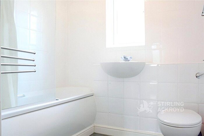 2 Bedroom Apartment To Rent In Woodlands Road, Guildford, GU1